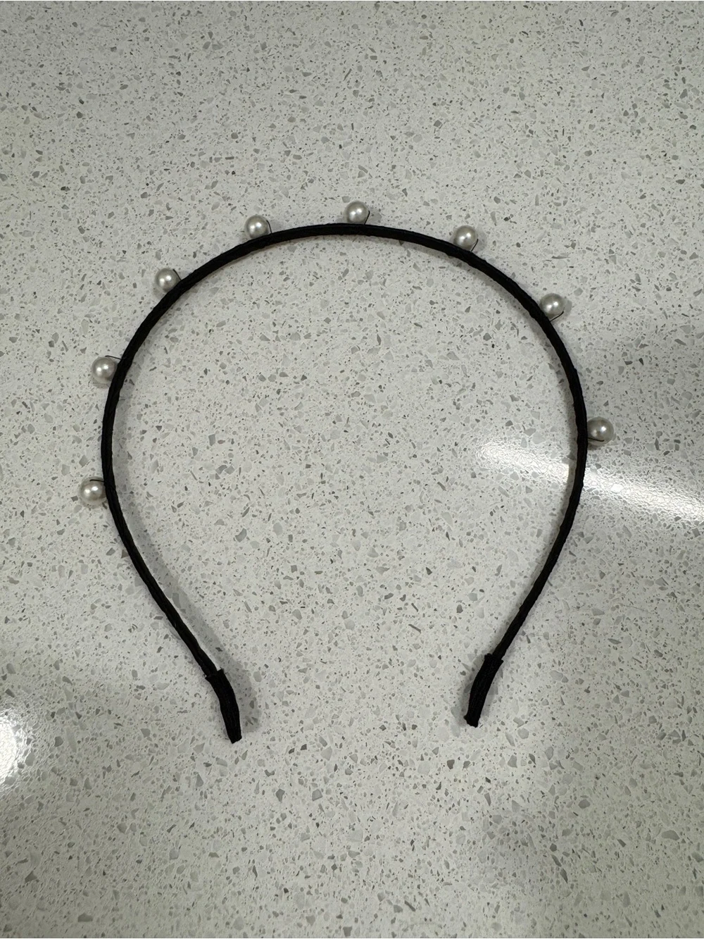 Pearl Embellished Black Headband - Unbranded